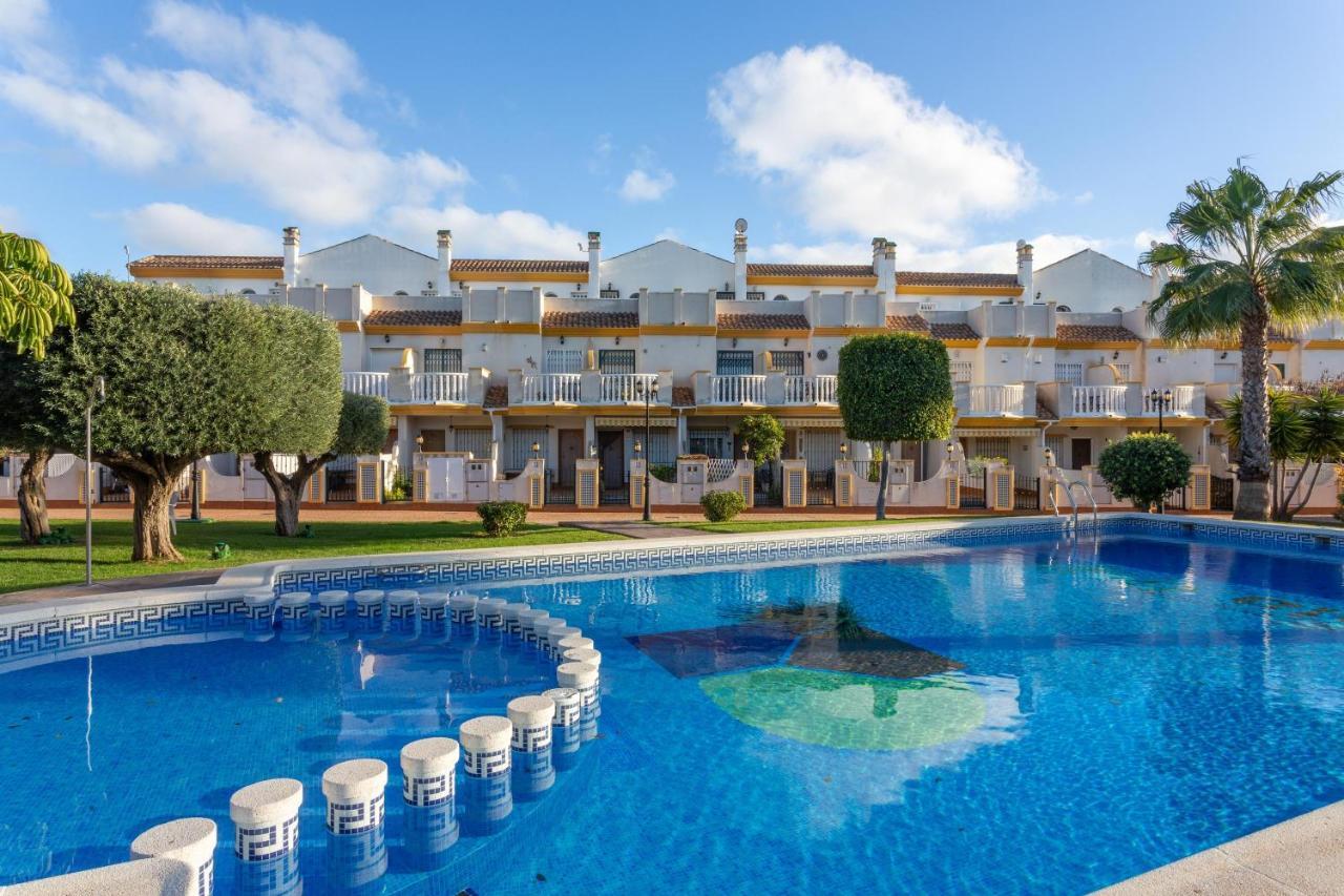 Willa Pool-Side Townhouse In Cabo Roig Orihuela Zewnętrze zdjęcie